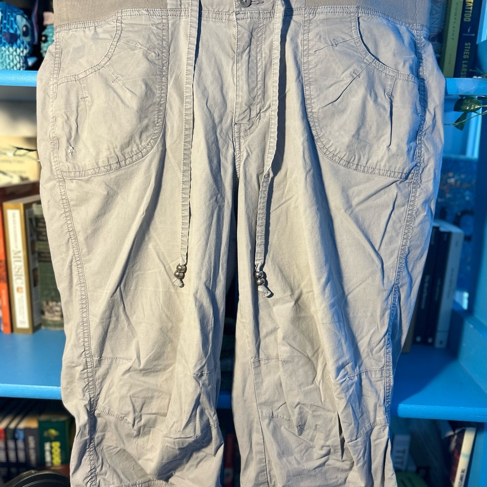 Grey Capris